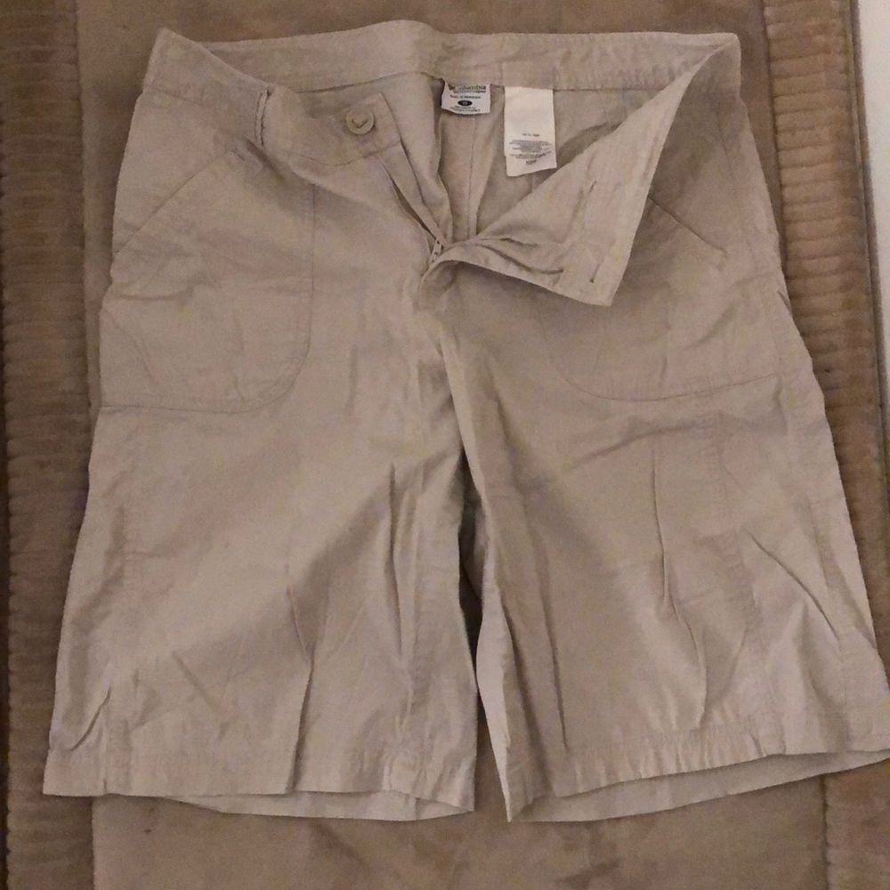Columbia Sportswear Shorts Size 10